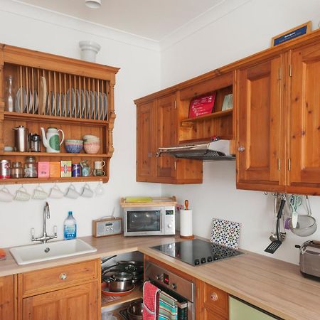 Cozy With Character Vibrant Cottage Style Flat At Leith Links Park エディンバラ エクステリア 写真