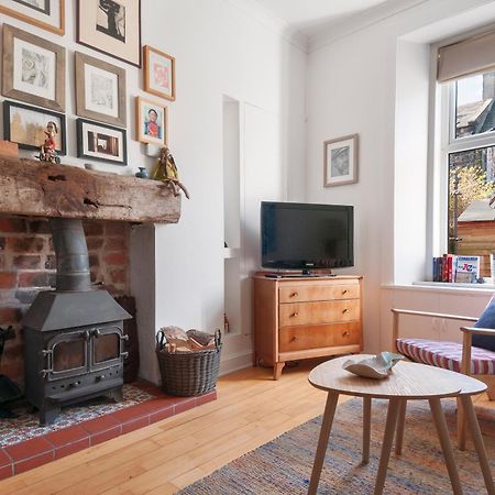 Cozy With Character Vibrant Cottage Style Flat At Leith Links Park エディンバラ エクステリア 写真