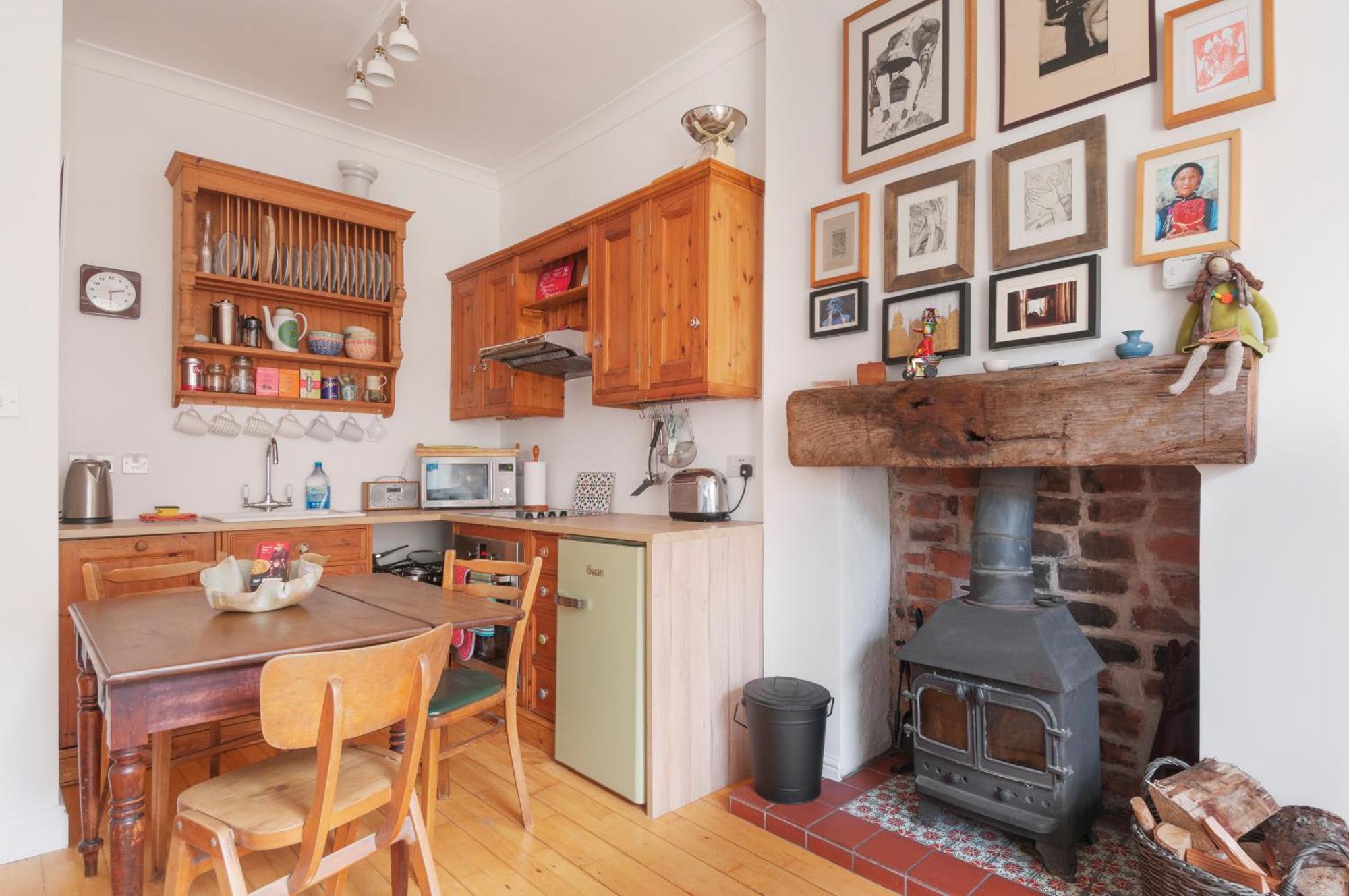 Cozy With Character Vibrant Cottage Style Flat At Leith Links Park エディンバラ エクステリア 写真