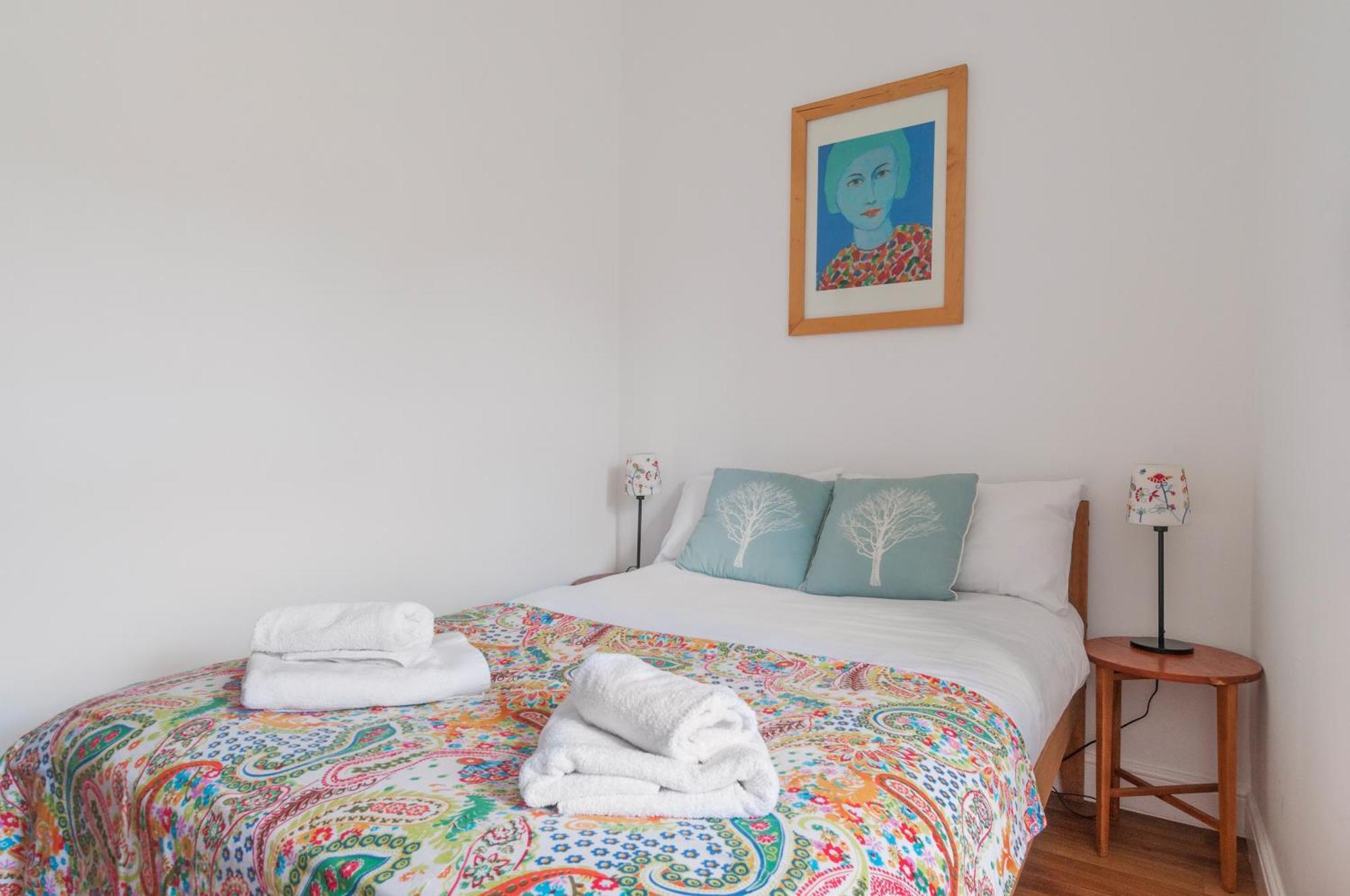 Cozy With Character Vibrant Cottage Style Flat At Leith Links Park エディンバラ エクステリア 写真